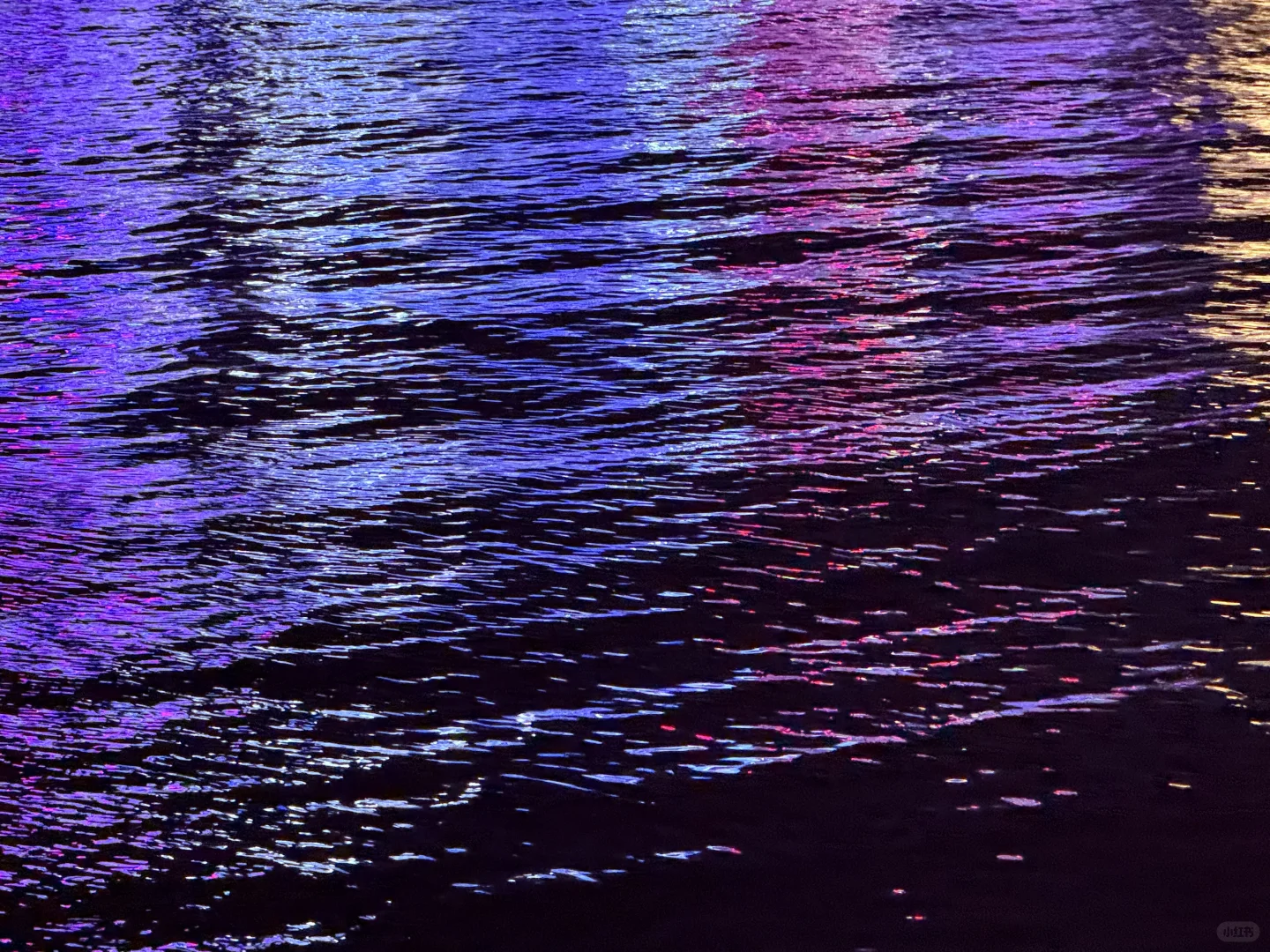 夏天去长沙，一定要去湘江边散散步🌃