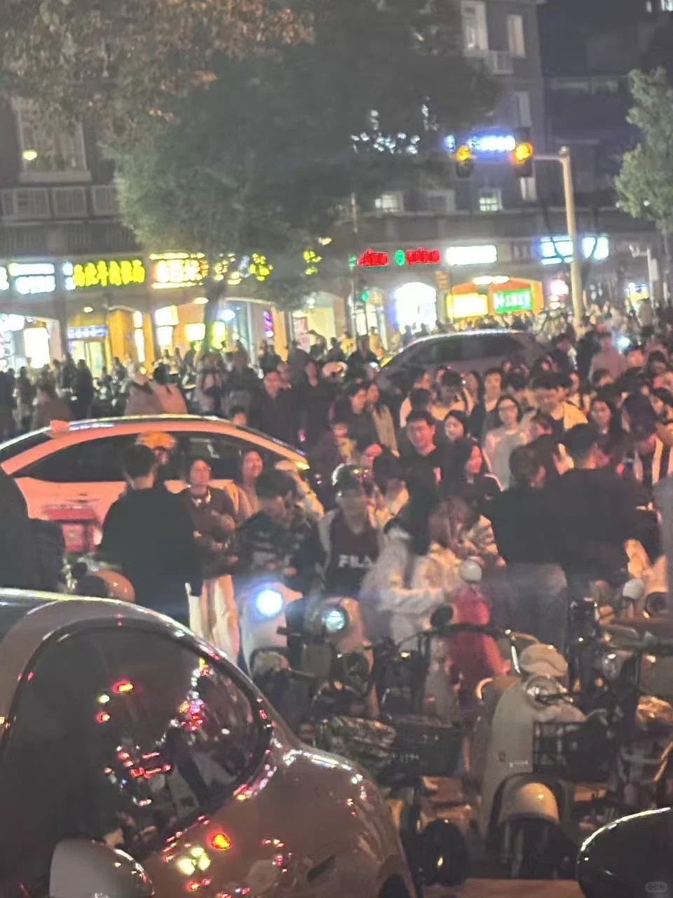 这就是秋假的威力吗长沙已被挤爆