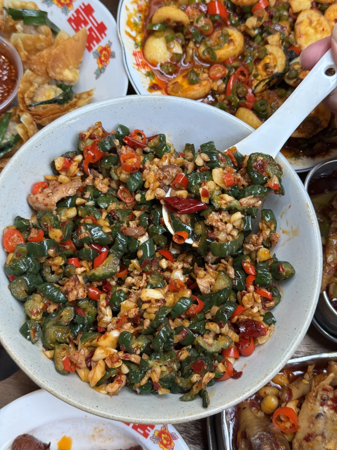 感谢何老师！！落地长沙第一顿好吃到晕厥。。。。