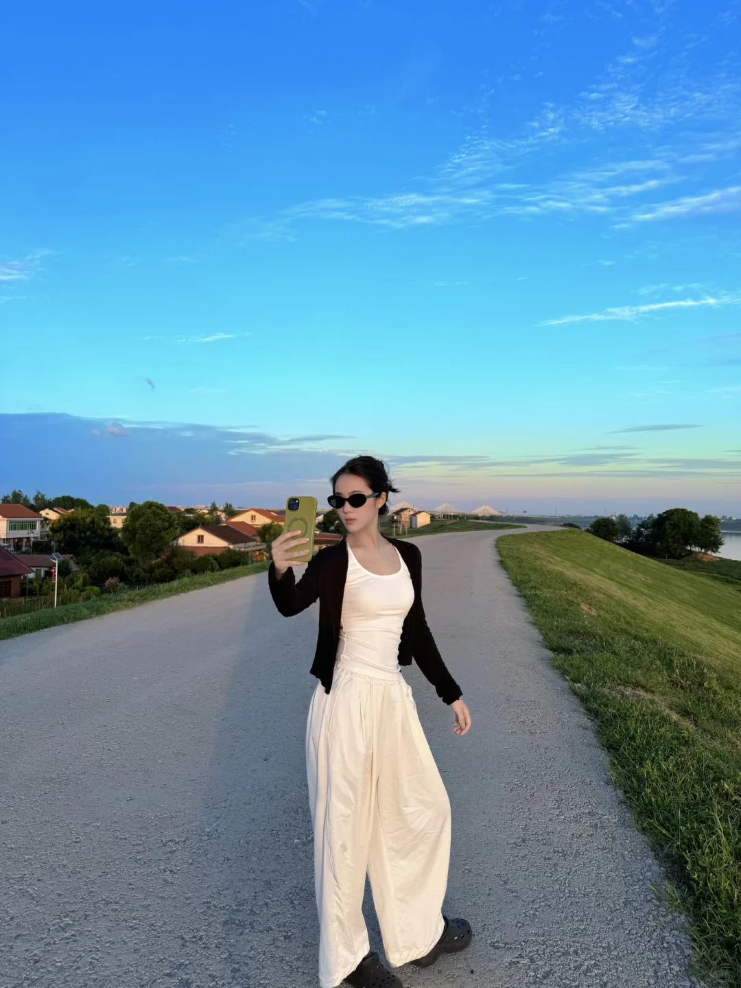 常德丹州 | 朋友说第一张像在国外