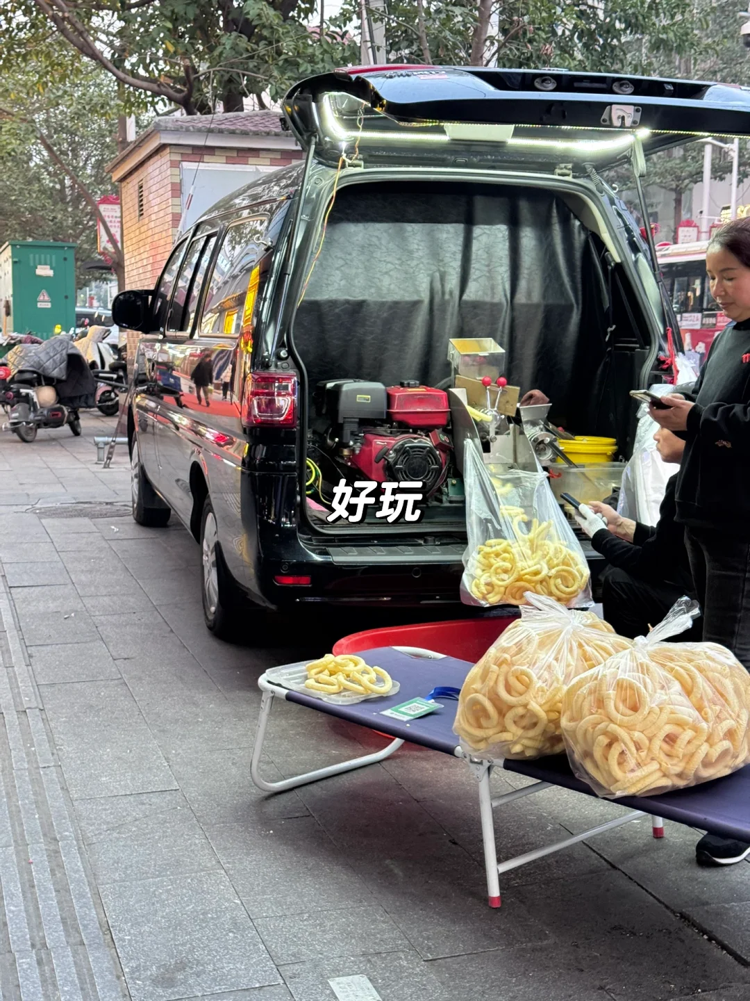 这是小县城？这里的官员清不清廉不知道