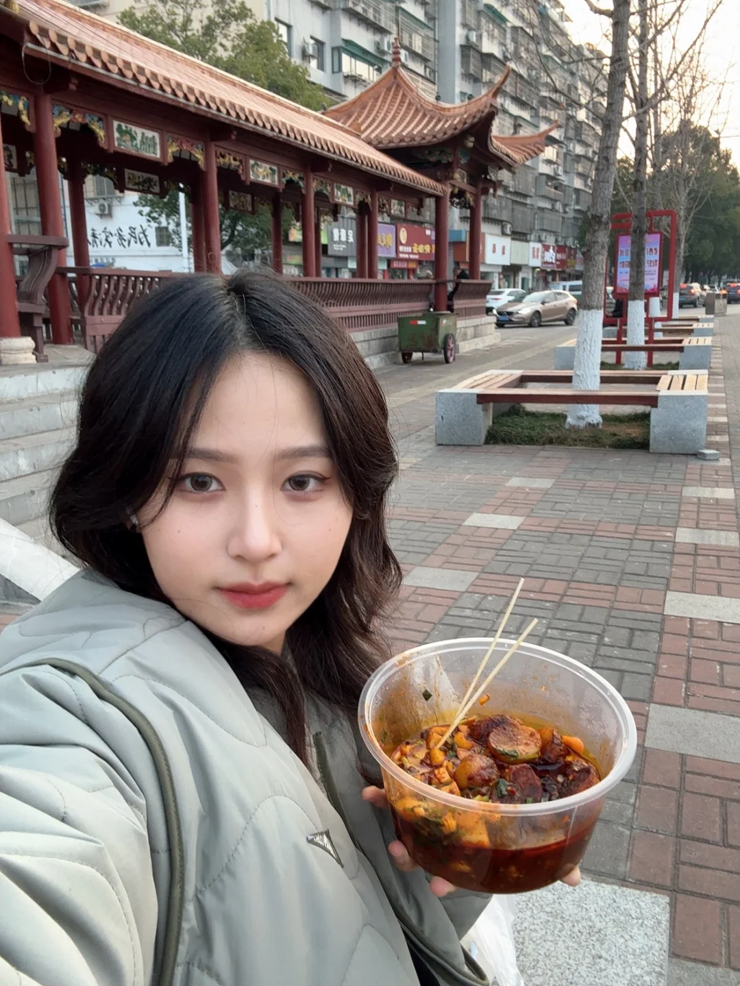 这是小县城？这里的官员清不清廉不知道