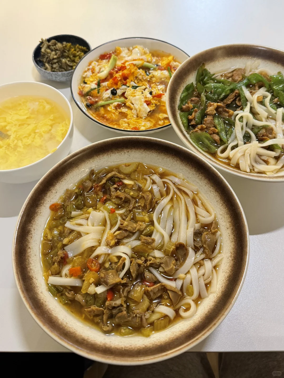 应该是上海z正宗的长沙米粉了。。