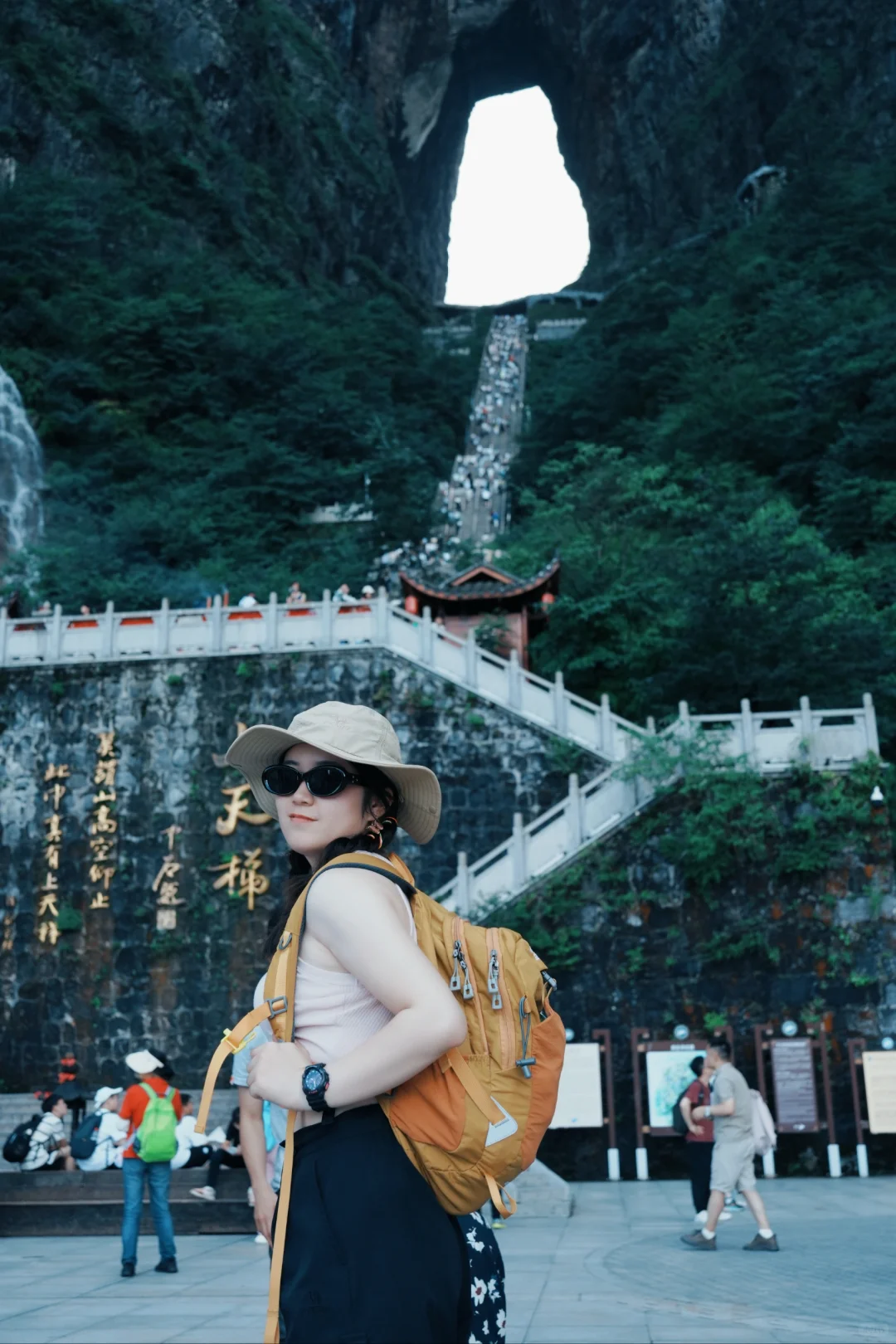 张家界天门山 坐A线索道才能值回票价！！！