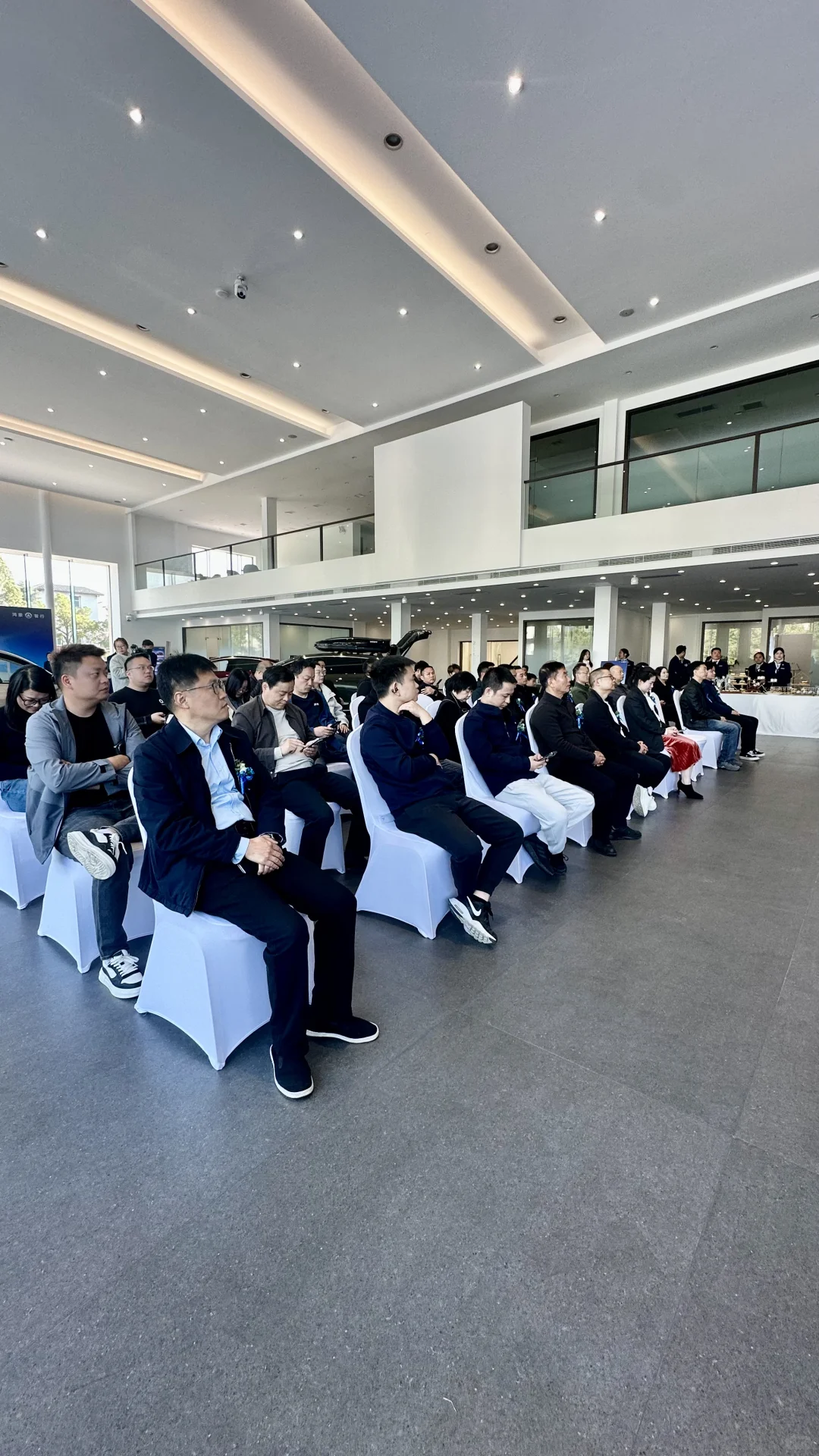 张家界鸿蒙智行开业大吉