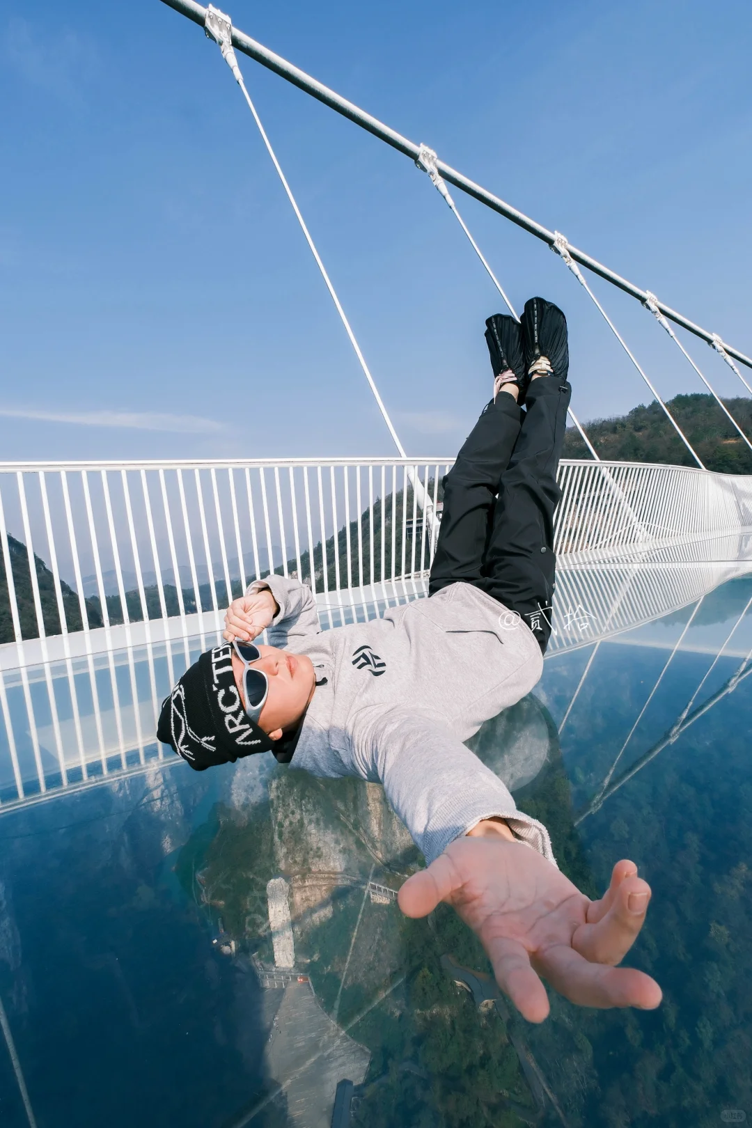 直接抄作业❗来张家界大峡谷玩，玻璃桥上这