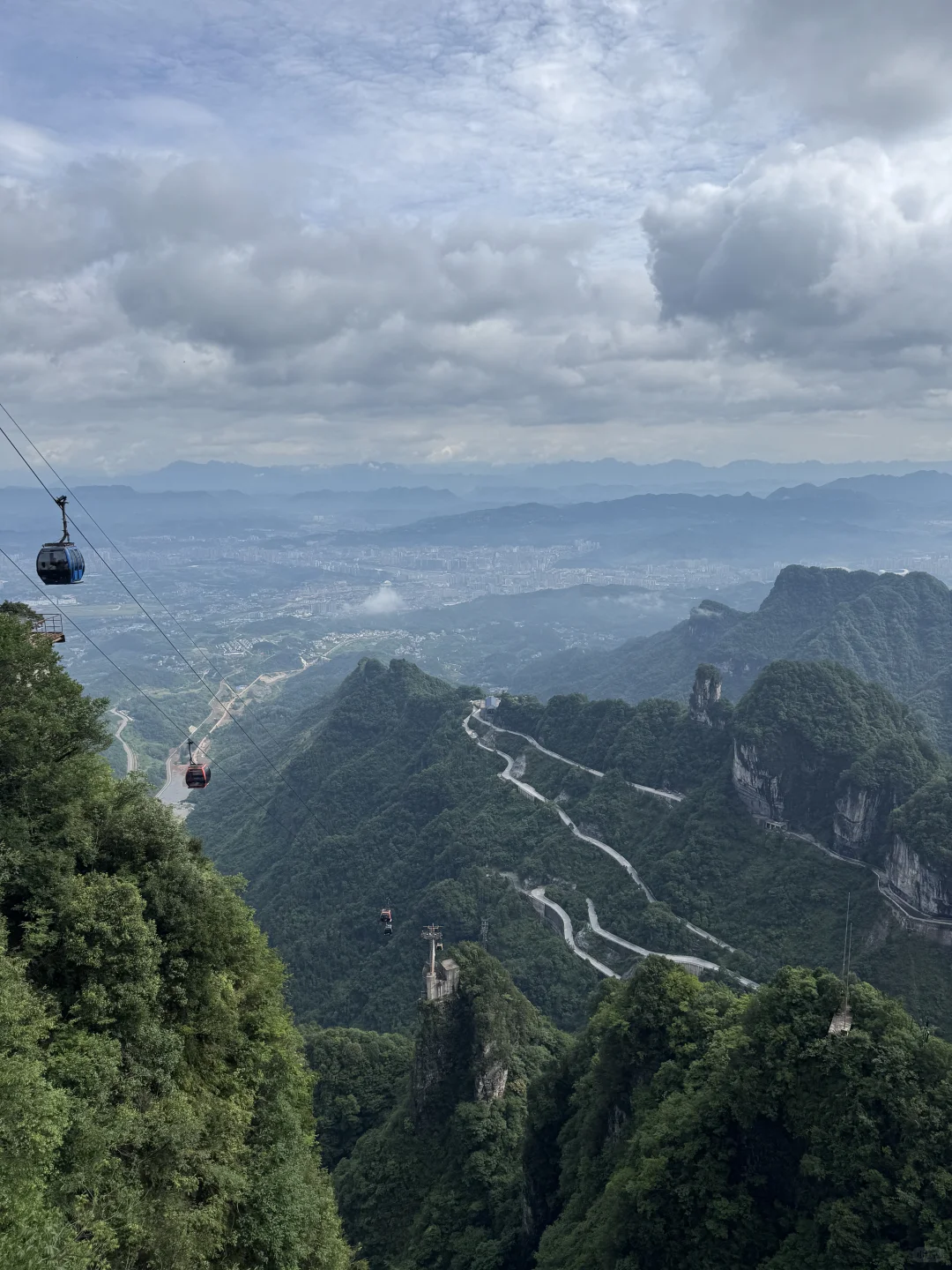 天门山后劲儿:上去一趟魂丢在999级天梯了