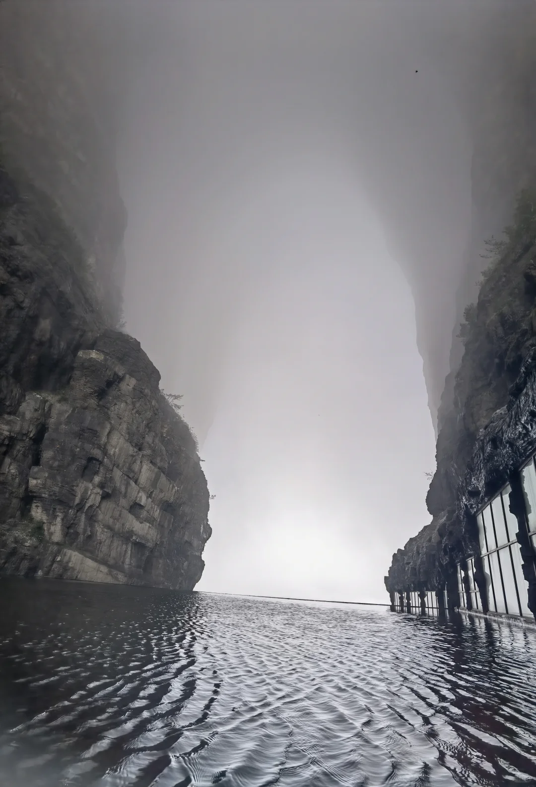 2025.10.1 下午 13:00～15:30 张家界天门山