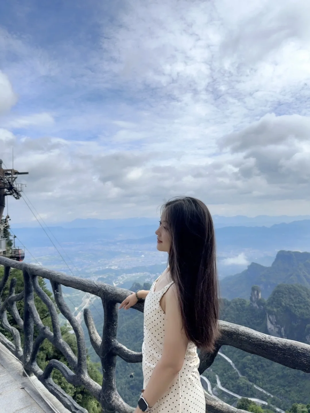 天门山后劲儿:上去一趟魂丢在999级天梯了