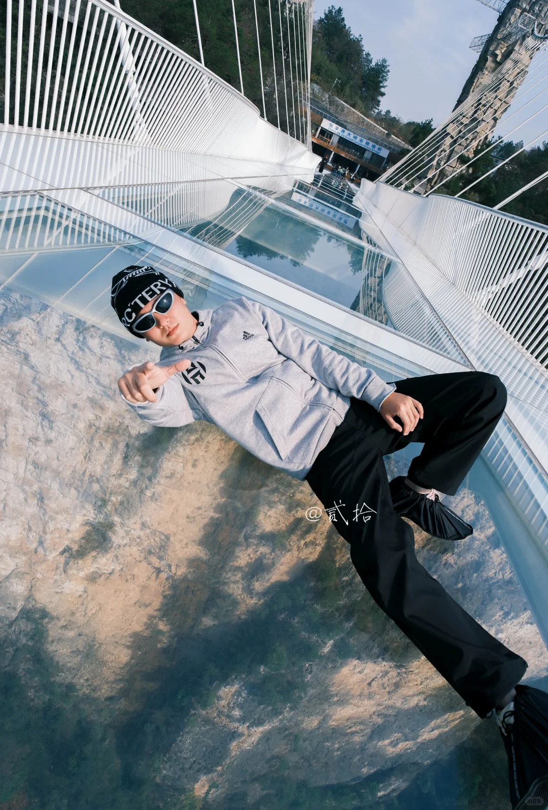 直接抄作业❗来张家界大峡谷玩，玻璃桥上这