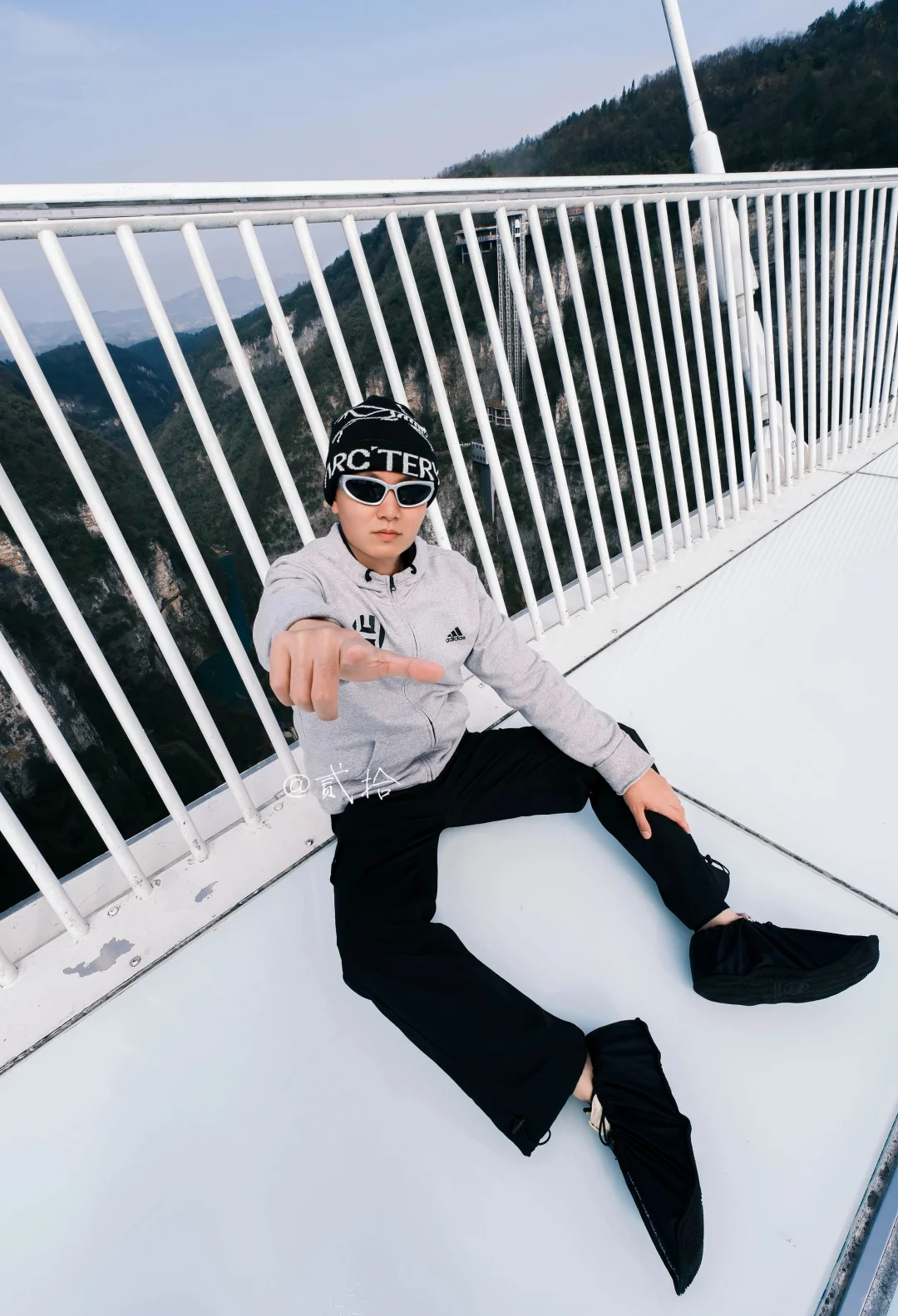 直接抄作业❗来张家界大峡谷玩，玻璃桥上这