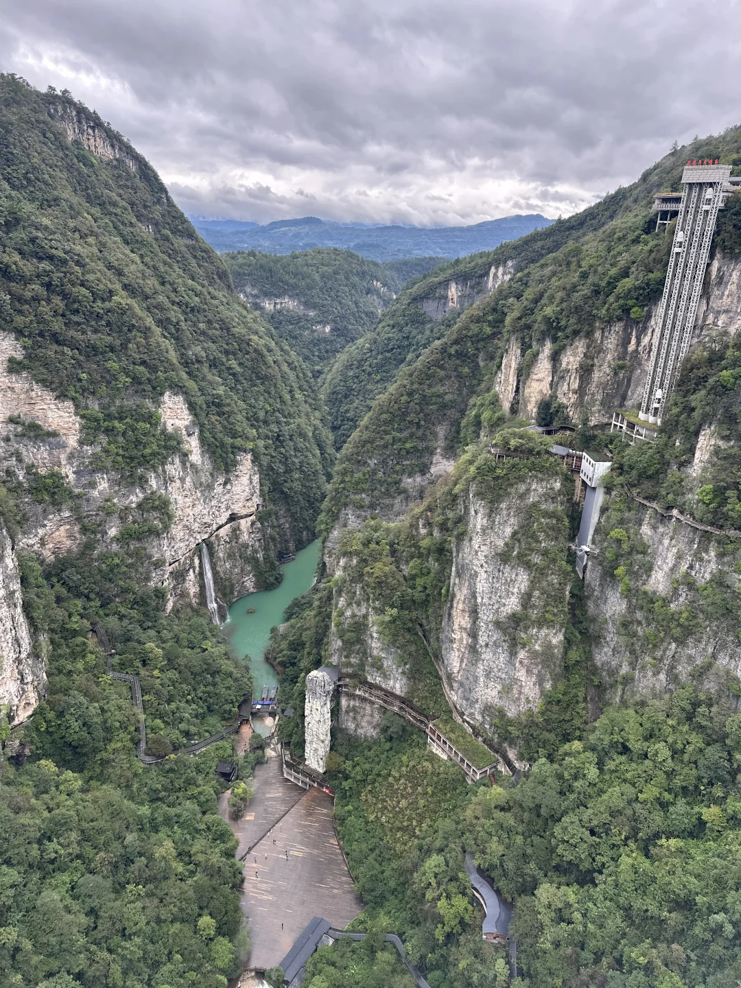 来到张家界，被挤到吵到还是能享受山的惊喜