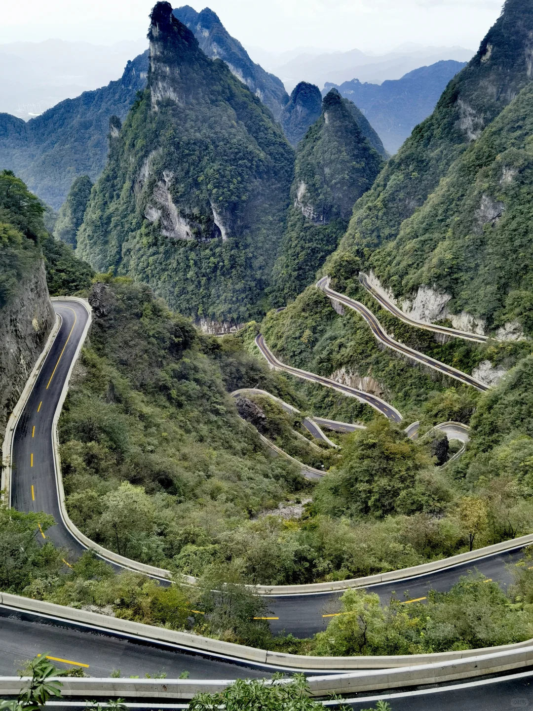 2025.10.1 下午 13:00～15:30 张家界天门山