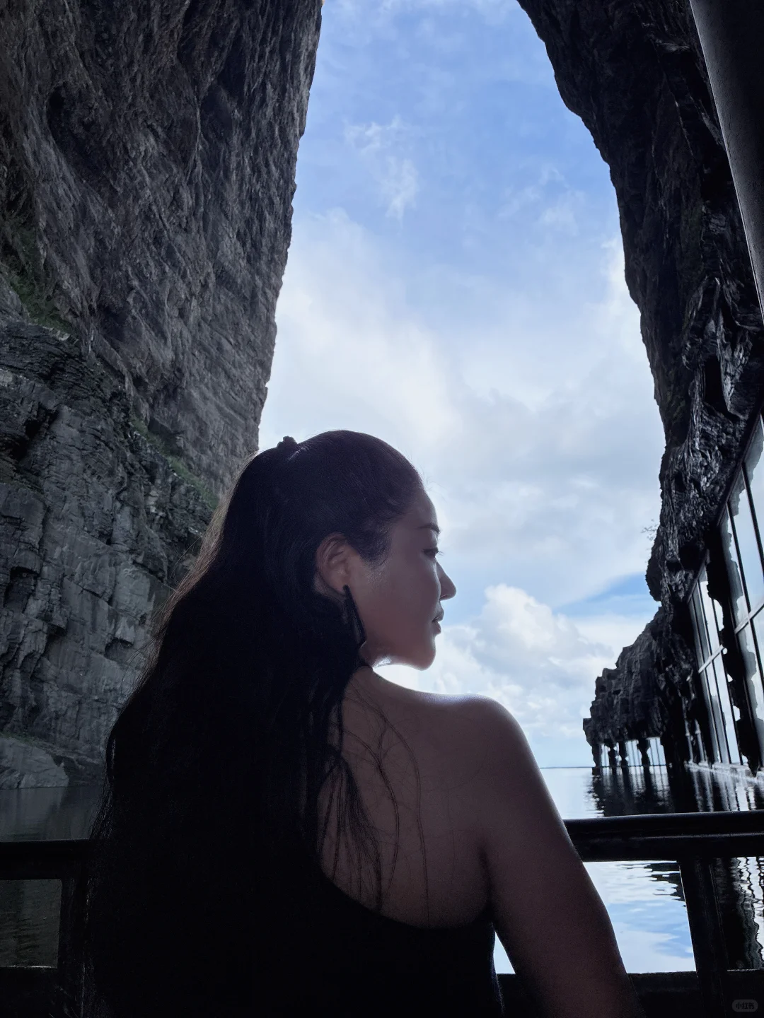 我在天门山没空想你！