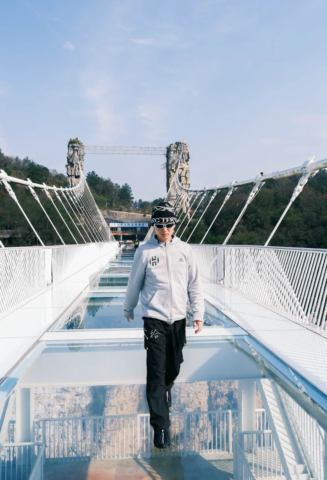 直接抄作业❗来张家界大峡谷玩，玻璃桥上这