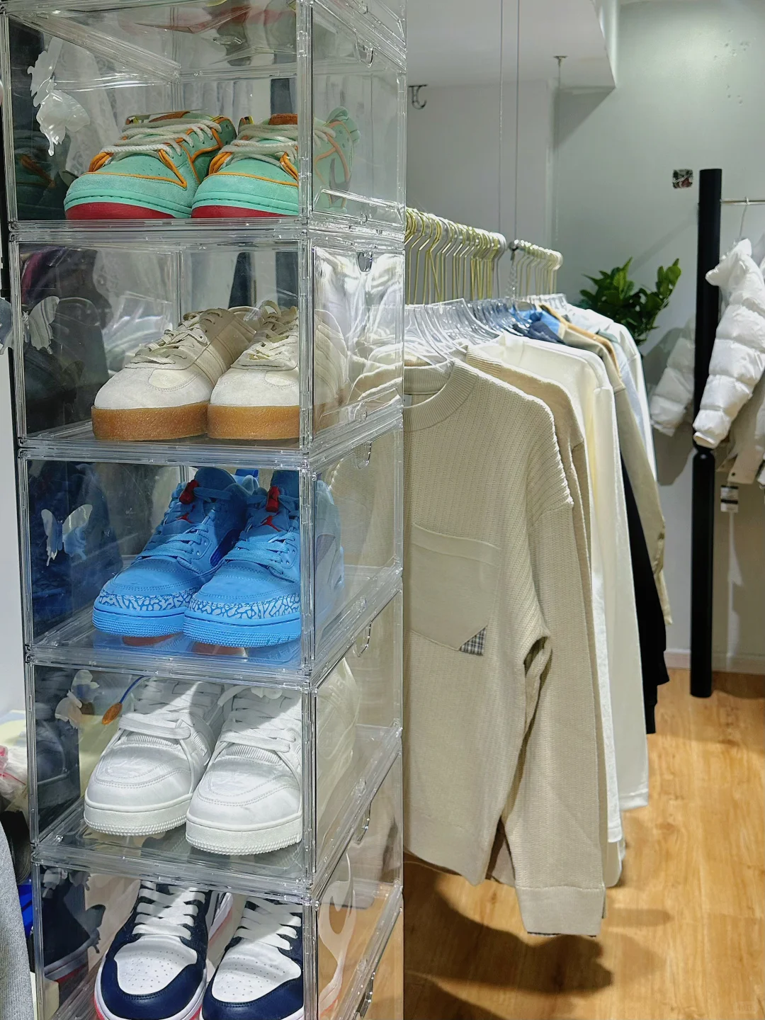 张家界无性别潮牌复刻服装店！