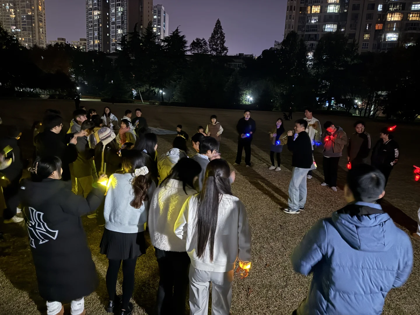 常德| 80人滨湖公园一起玩猫抓老鼠！