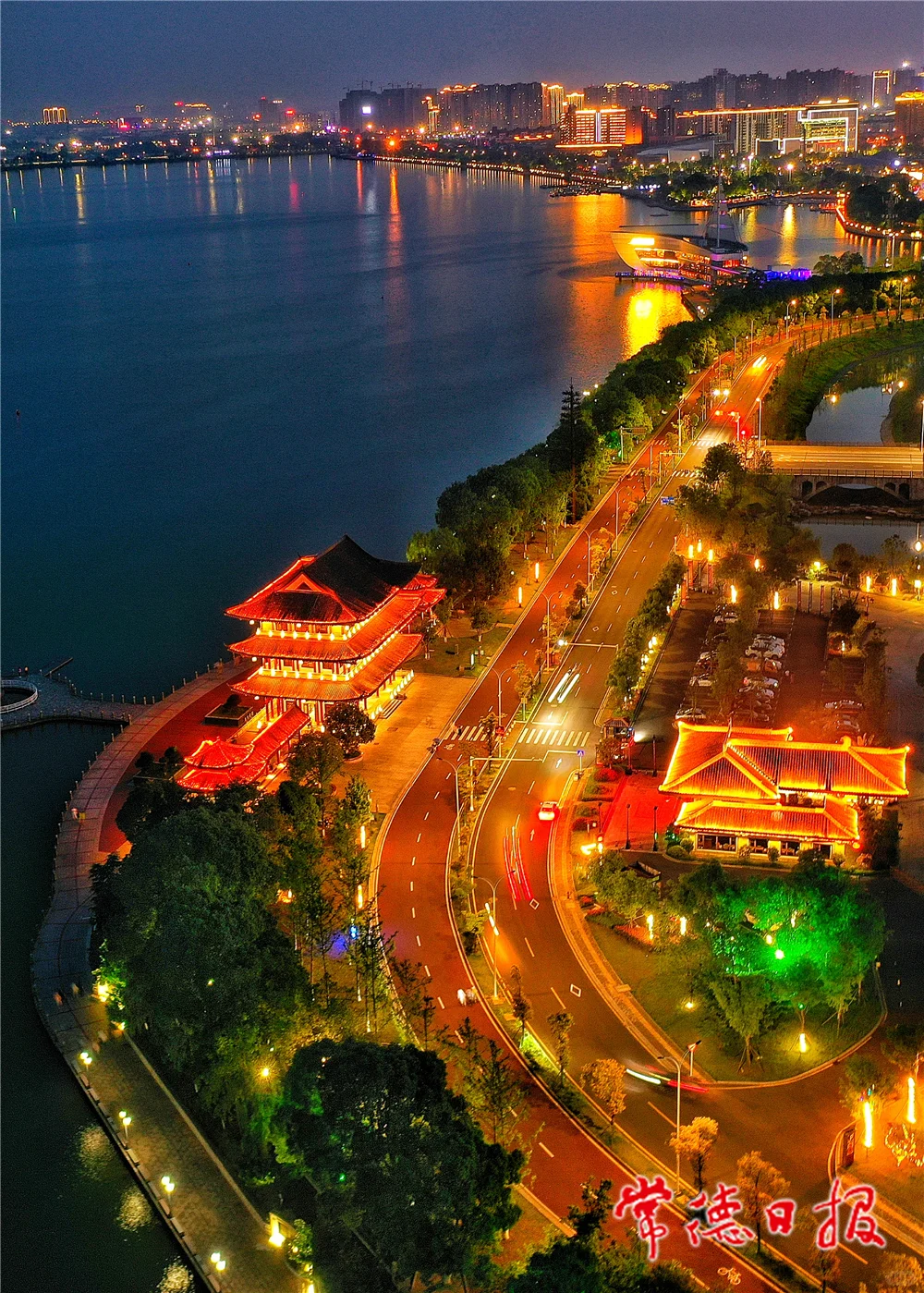 城市环抱的水上天堂