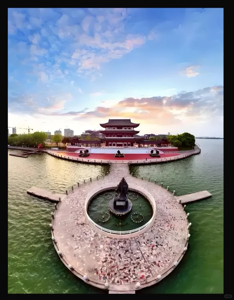 城市环抱的水上天堂