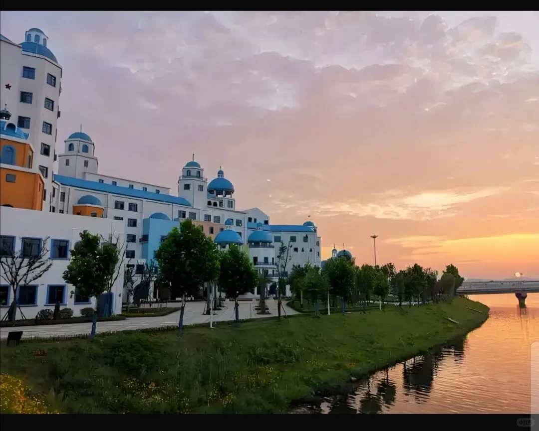 城市环抱的水上天堂