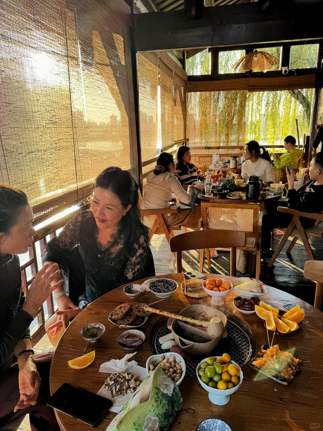 秋日必打卡！常德河街氛围感超绝的河畔阳台