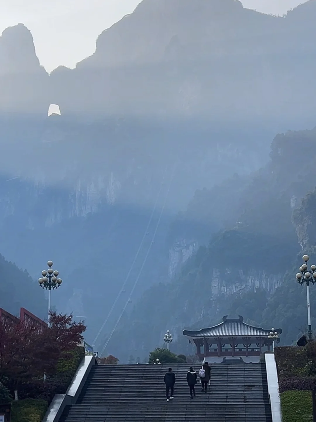 张家界天气实况🌤天门山12月11日·上午·晴