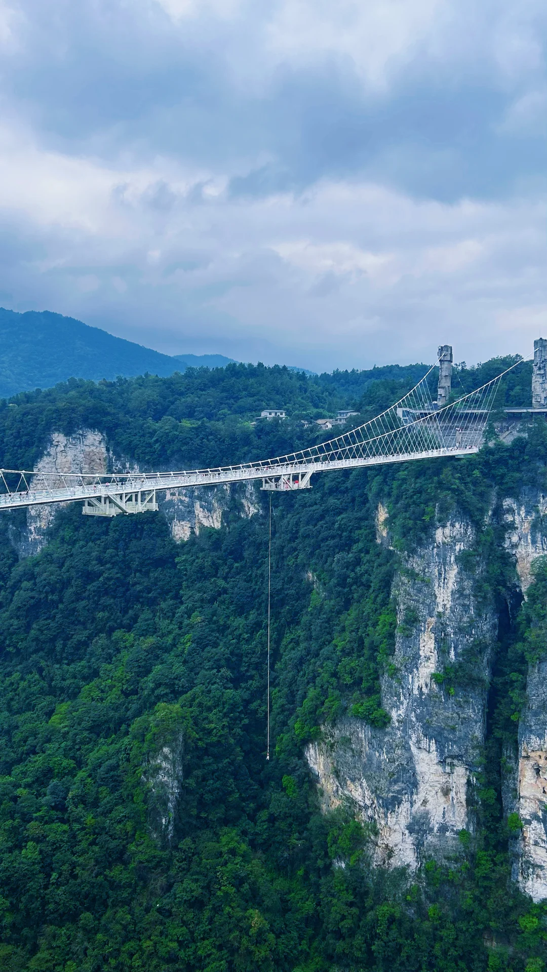 📍𝐙𝐡𝐚𝐧𝐠 𝐉𝐢𝐚 𝐉𝐢𝐞 · 大峡谷