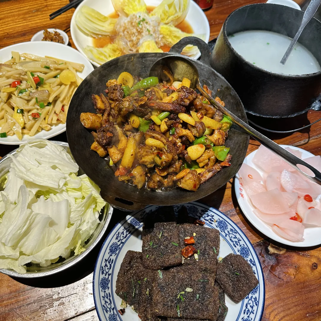 📍Zhang Jia Jie 张家界