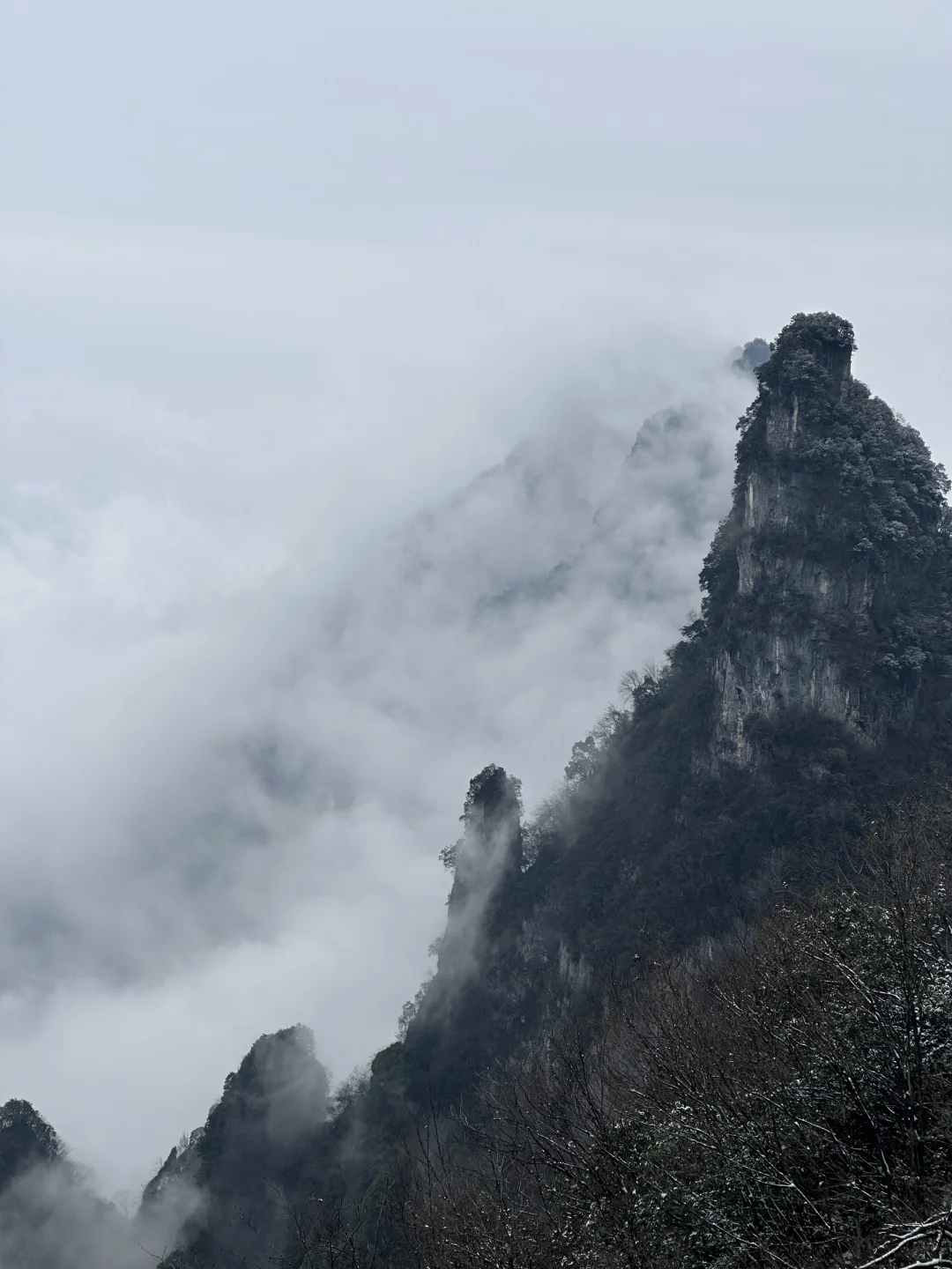 2025年第一场雪，在张家界天门山🥶