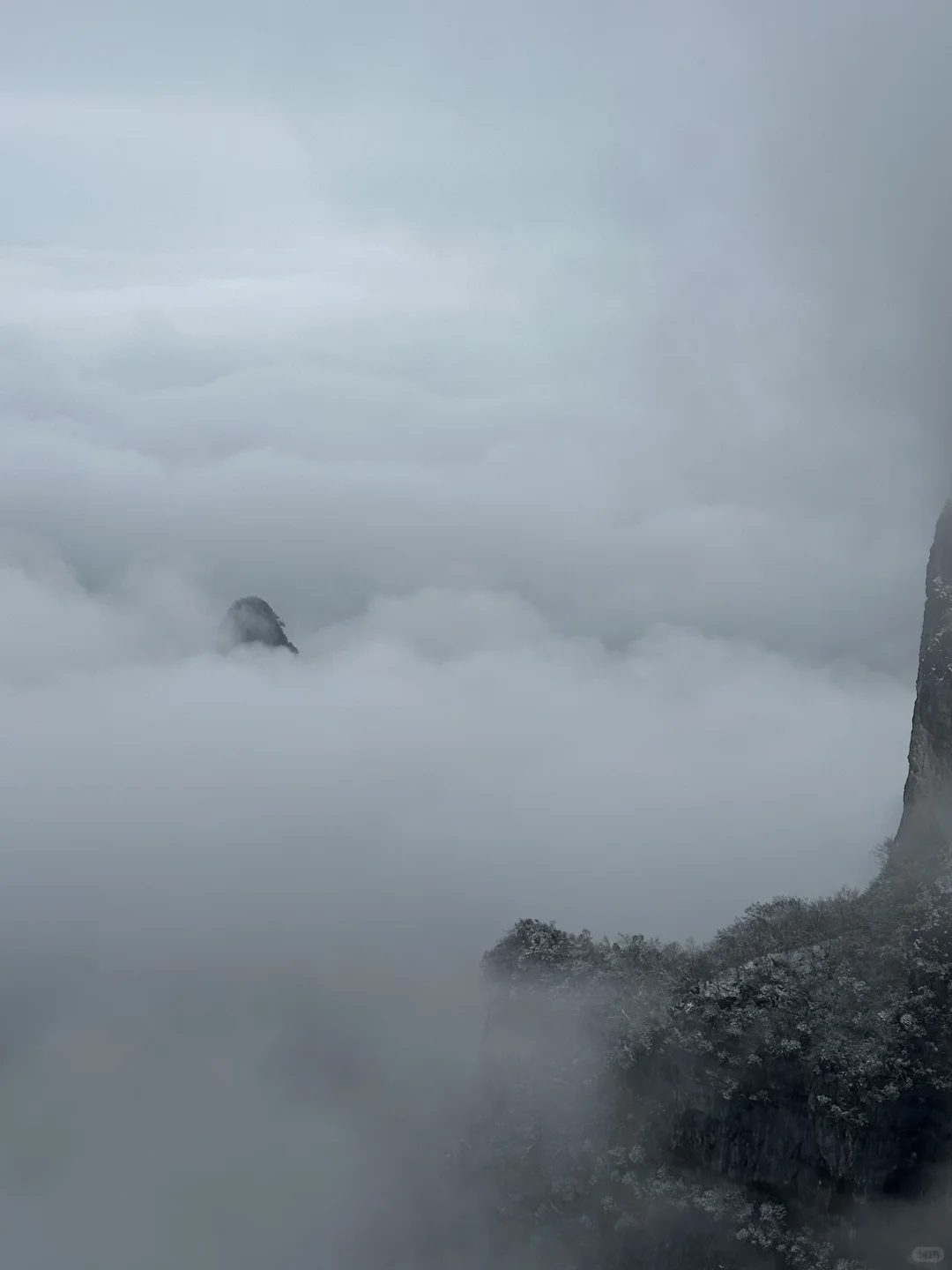 2025年第一场雪，在张家界天门山🥶