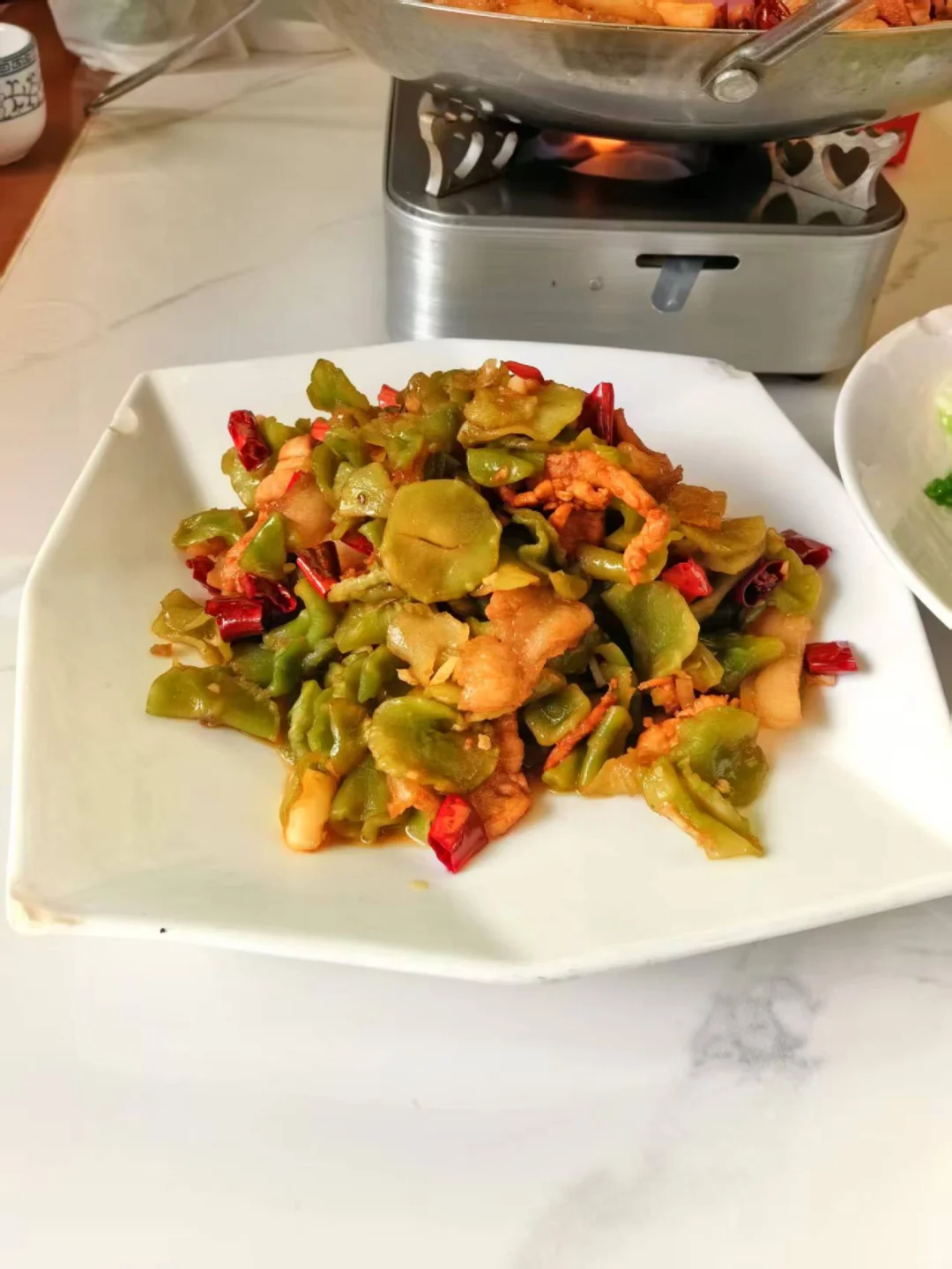 来张家界怎么能不吃三下锅呢？