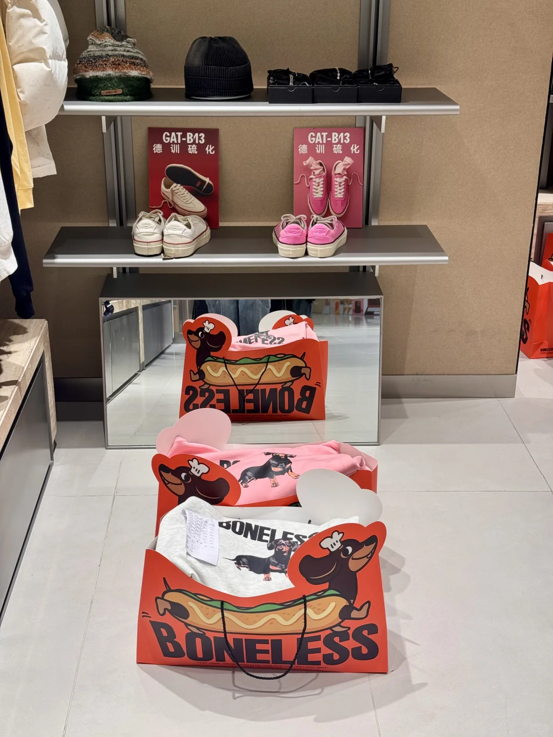 来长沙直奔这里。。超可爱的腊肠小狗🐶