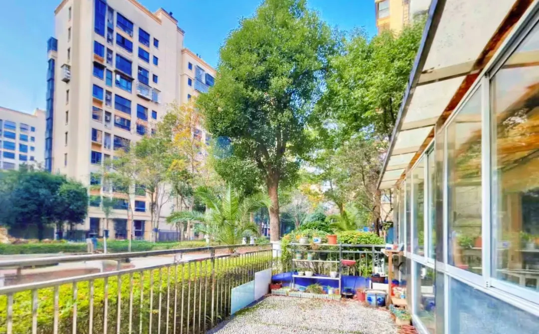 长沙诚心出售，90平78万带露台