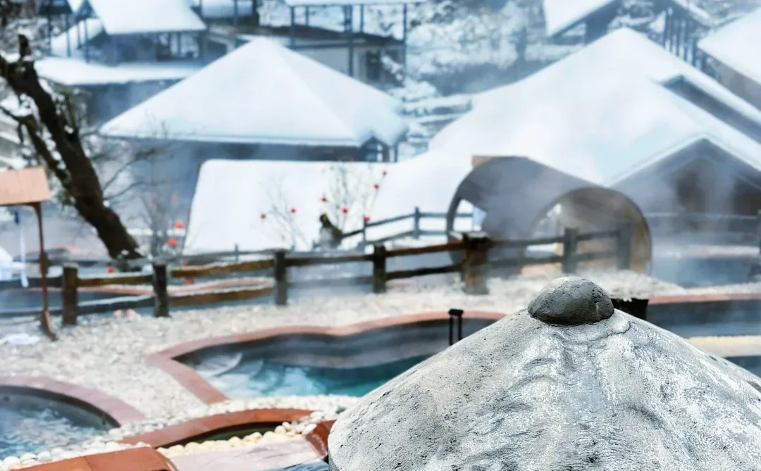 ❄️ 张家界：冰雪峰林+温泉的仙境暖冬之旅