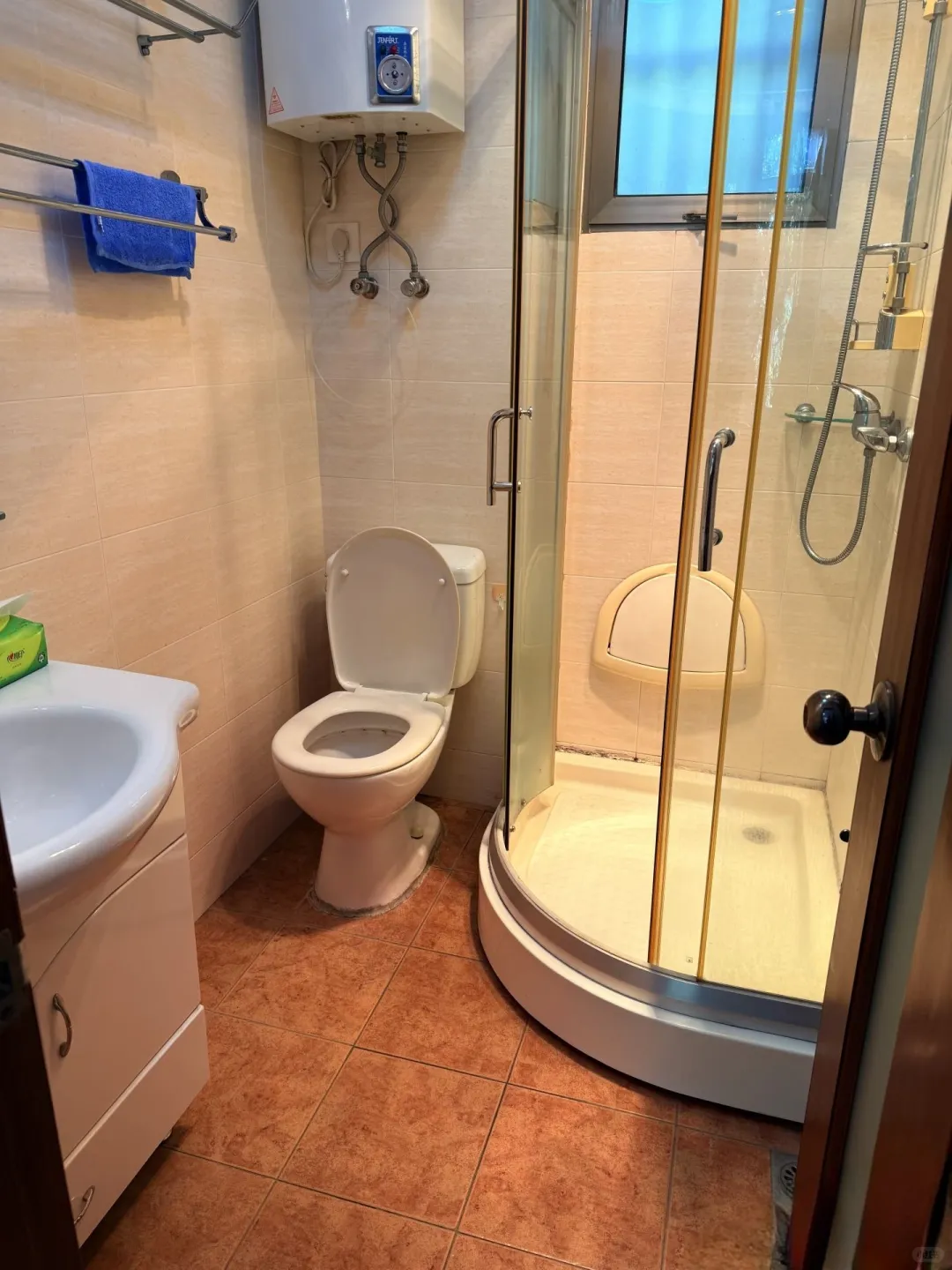 袁家岭租房，长沙树景房 2室1厅1300