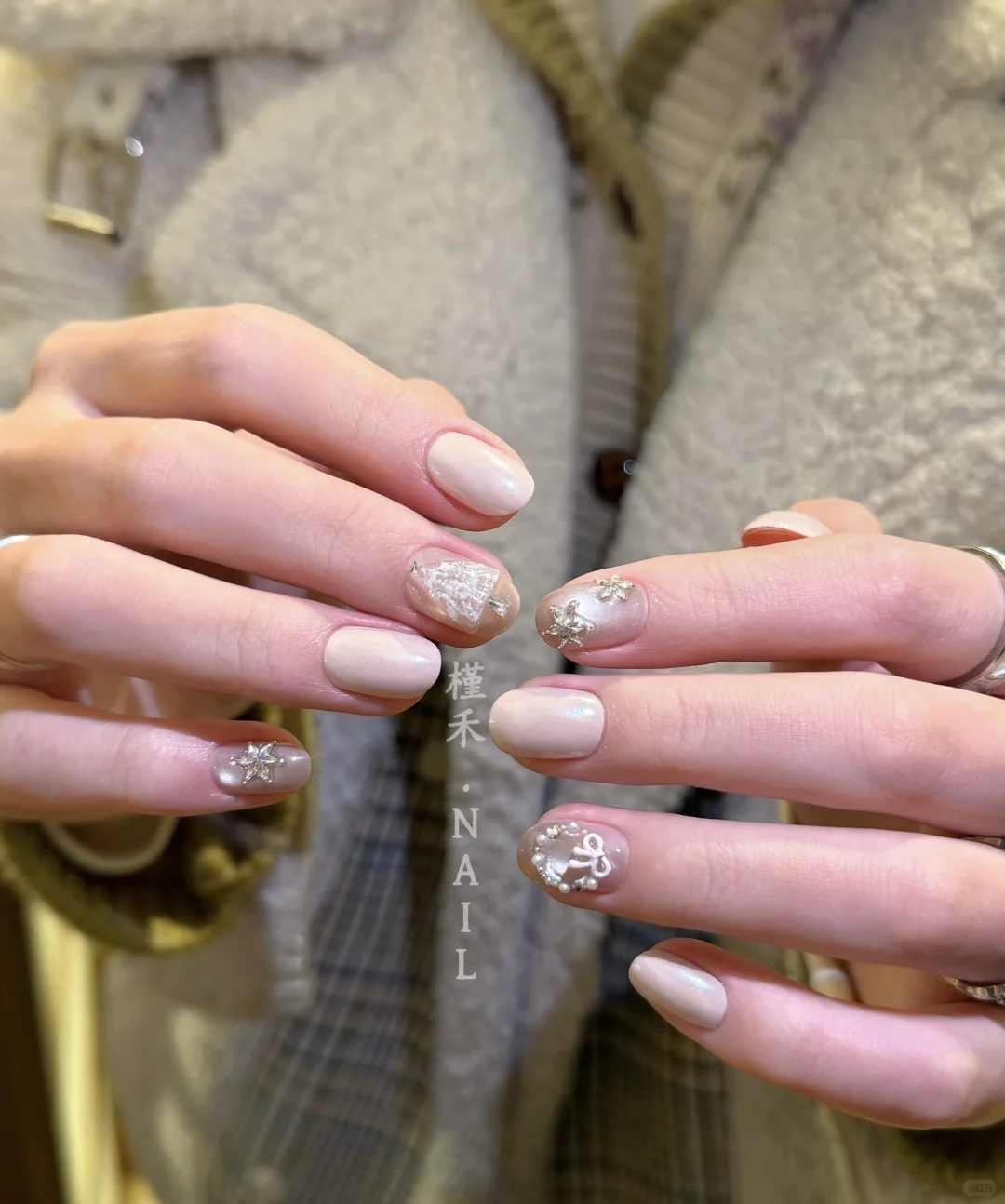 长沙美甲｜“皮粉月光短甲圣诞🎄”💅