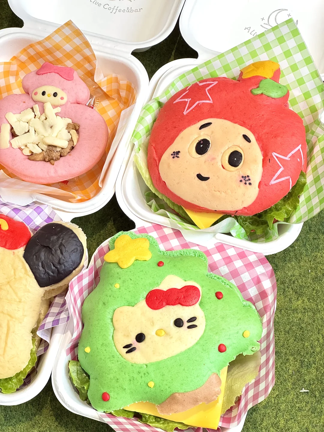 常德这家咖啡店的圣诞橱窗美到像童话🎄