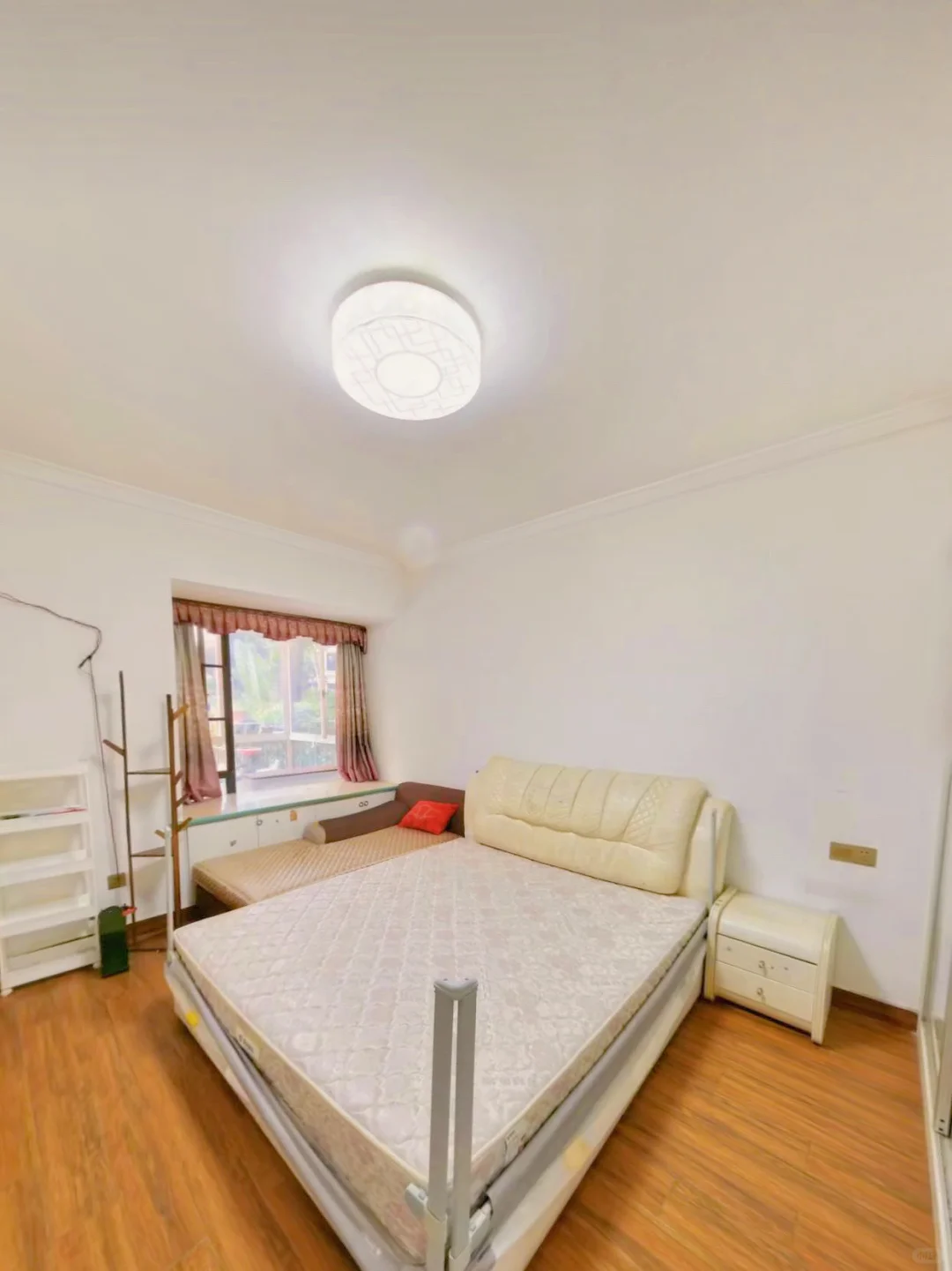 长沙诚心出售，90平78万带露台