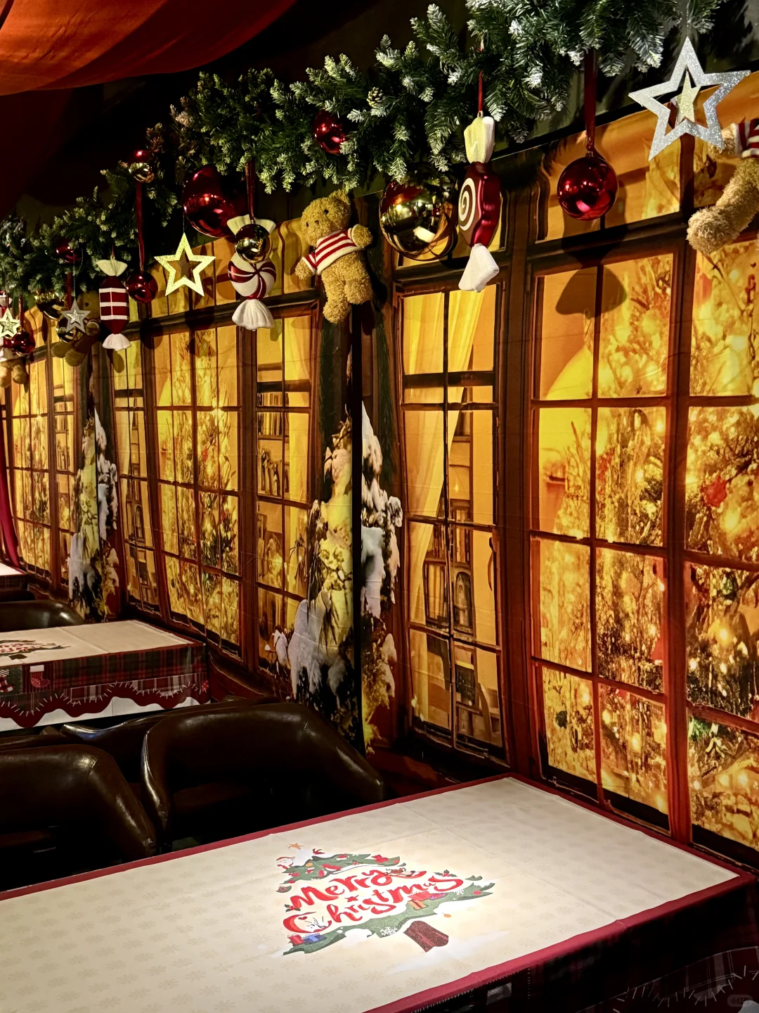 常德这家咖啡店的圣诞橱窗美到像童话🎄