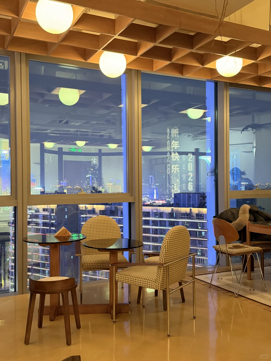 长沙新开的！！ROOMTOUR 2808 像在朋友家喝酒