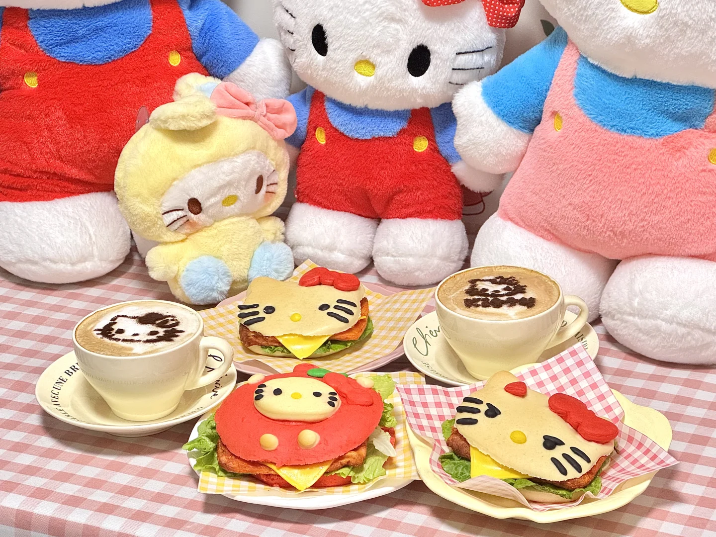 常德这家咖啡店的圣诞橱窗美到像童话🎄