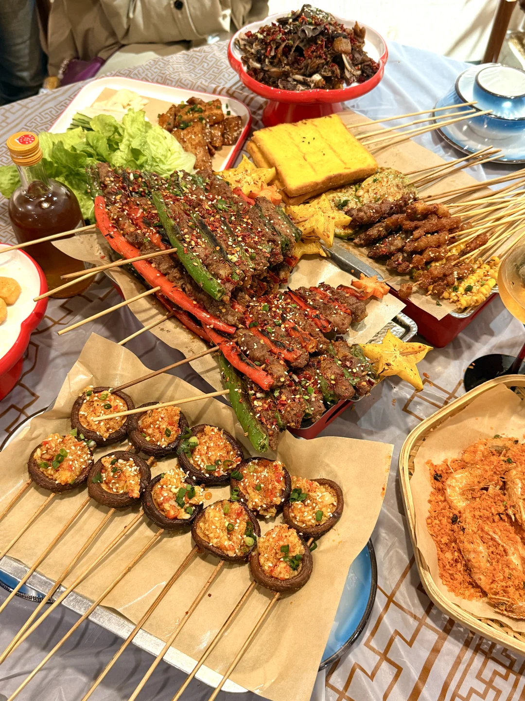 Wok  在常德烧烤店吃到了圣诞树🎄！！！