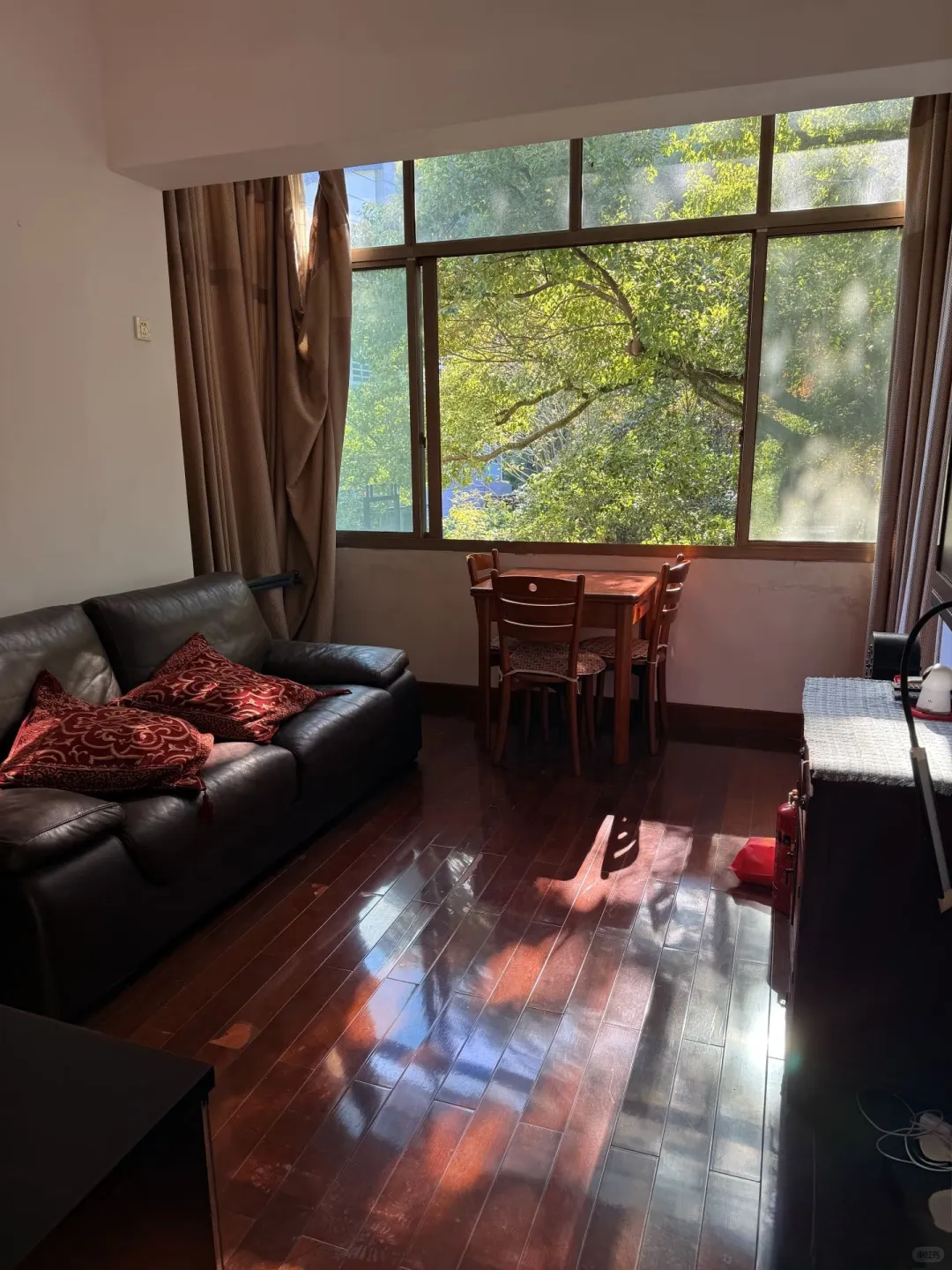 袁家岭租房，长沙树景房 2室1厅1300