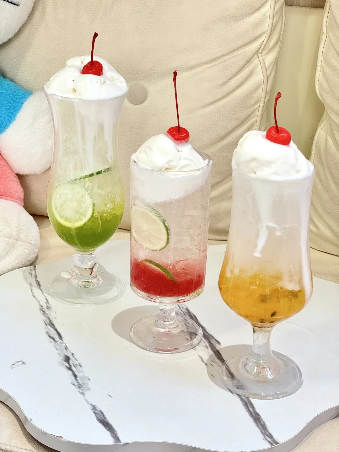 常德这家咖啡店的圣诞橱窗美到像童话🎄