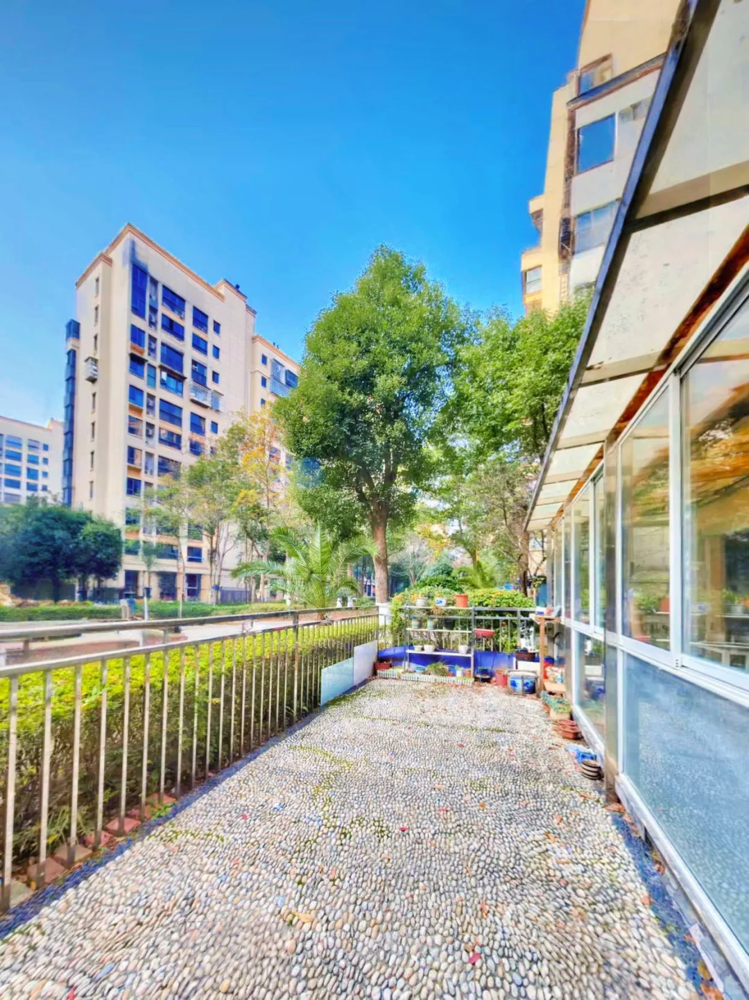 长沙诚心出售，90平78万带露台