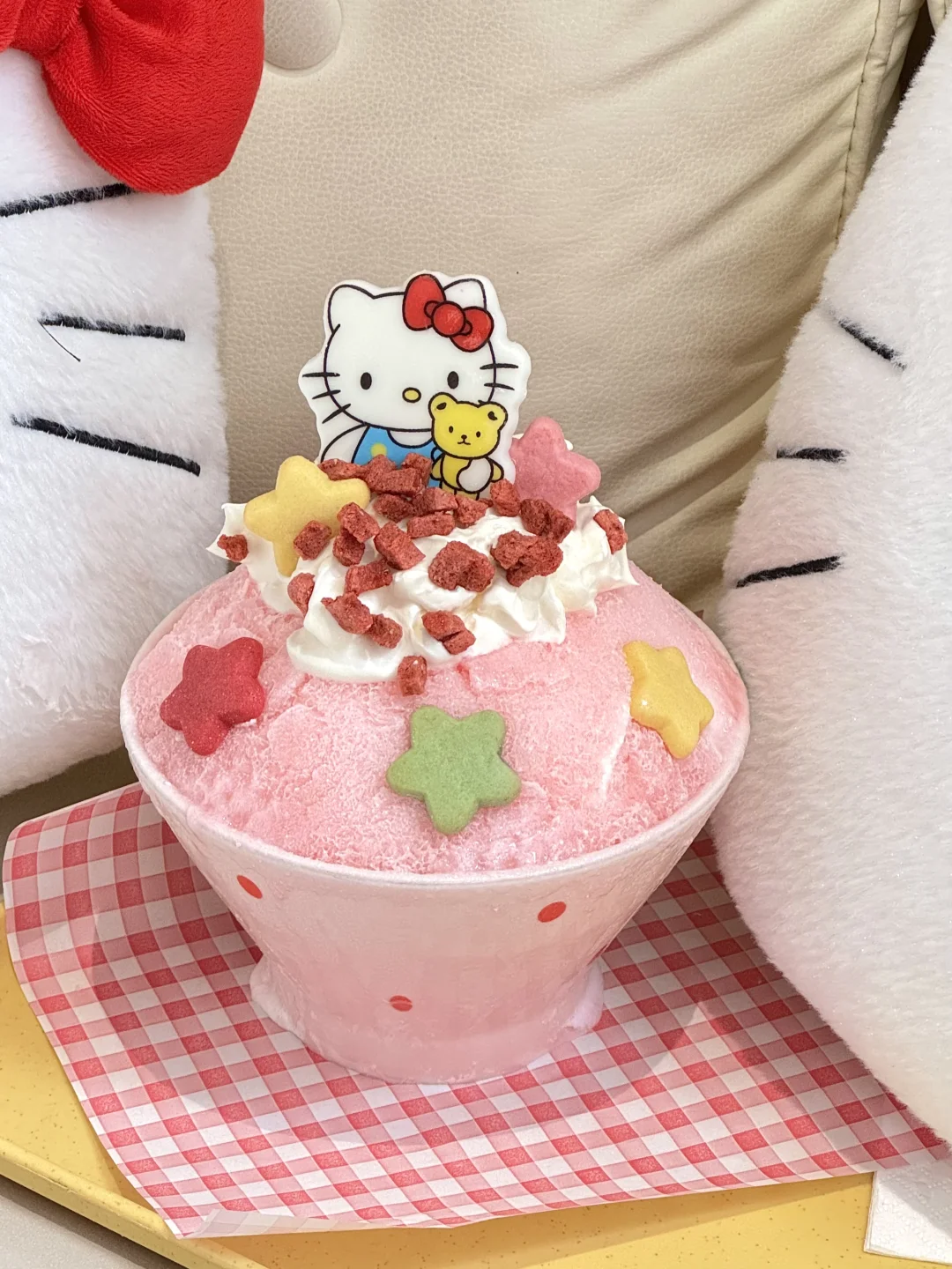 常德这家咖啡店的圣诞橱窗美到像童话🎄