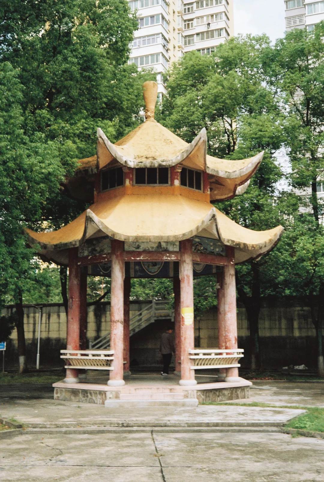 富士C200里的常德