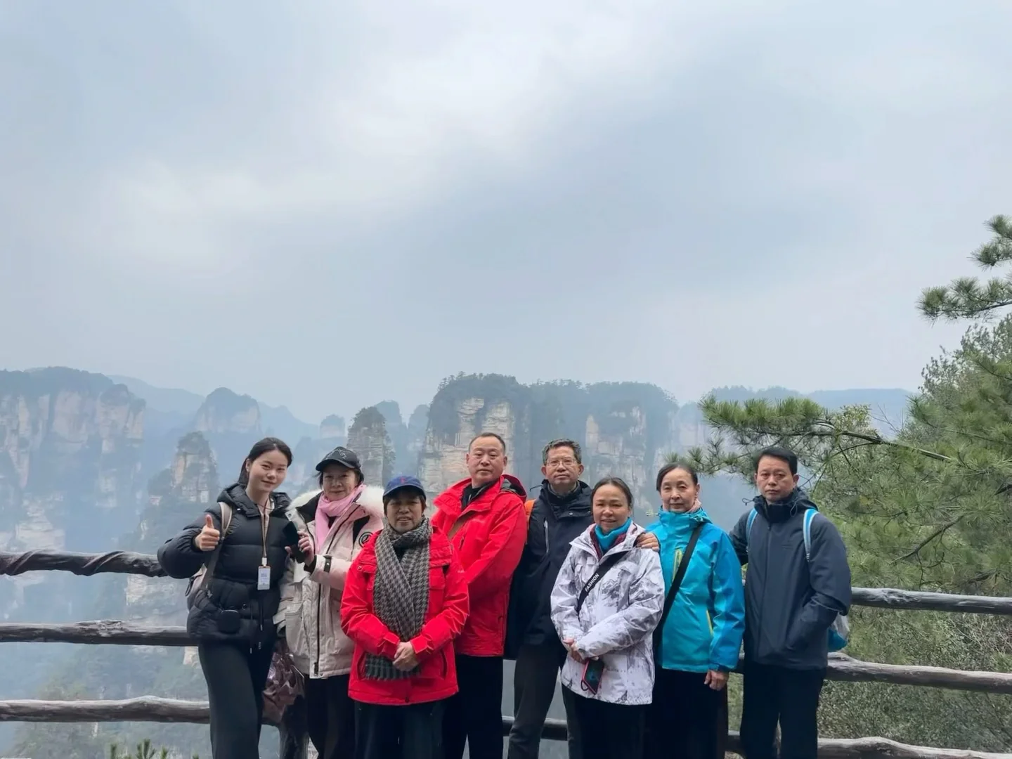 张家界版“小蛮腰”