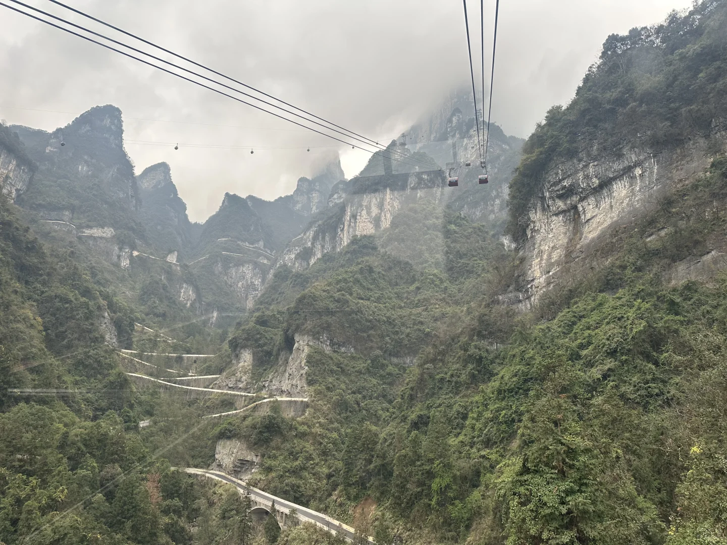 张家界天门山来了，又好像没来
