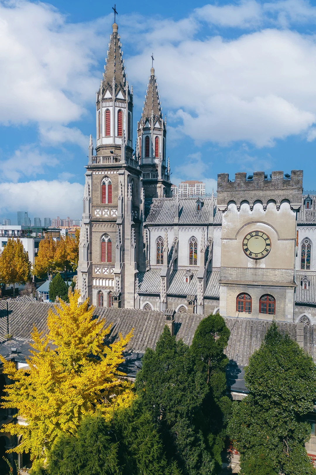济南的秋天杀疯了，这个机位一定要去拍！